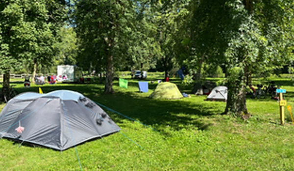 Venez planter votre tente au Pré du Roi !