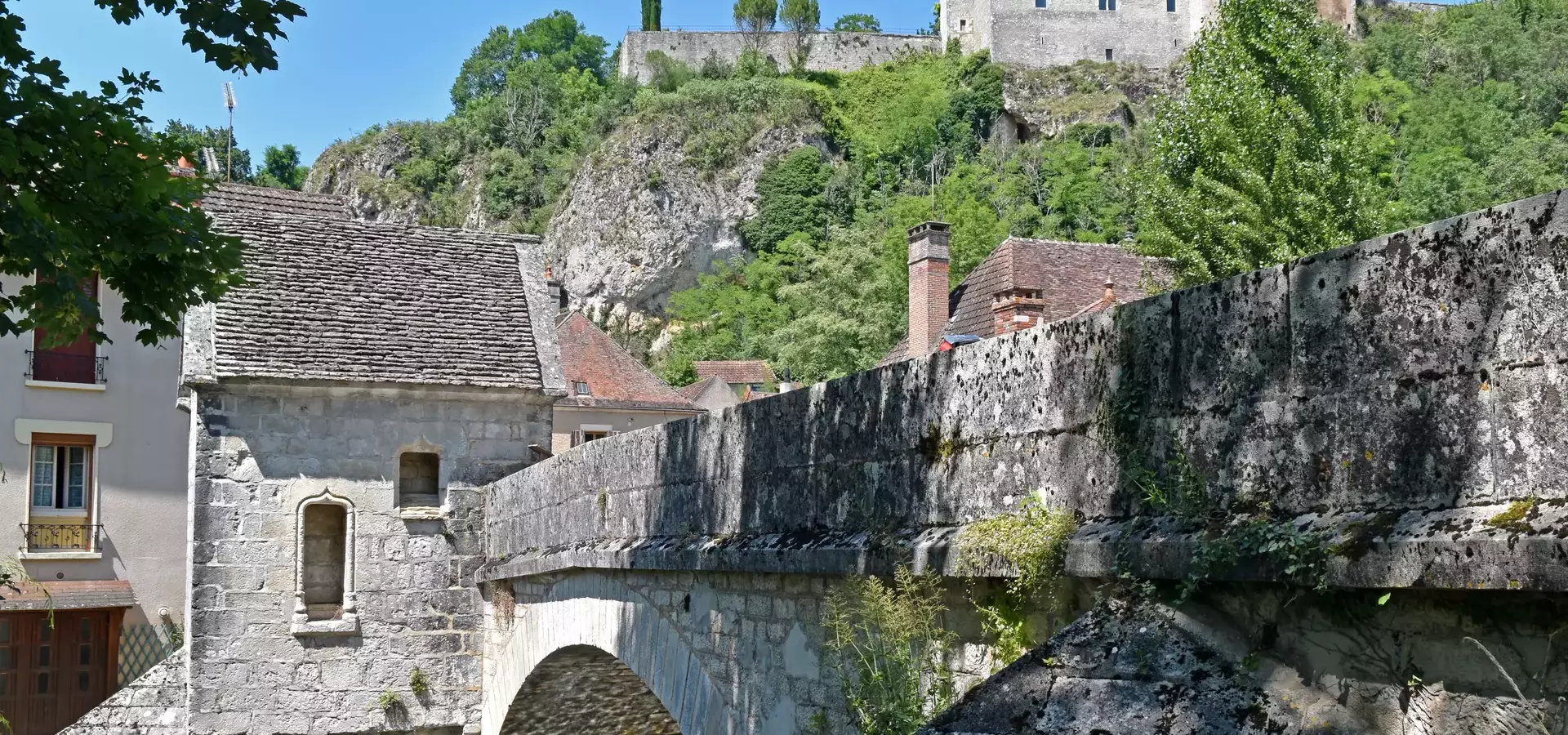 Bienvenue à Mailly le Château, au cœur de la Bourgogne dans l'Yonne 89